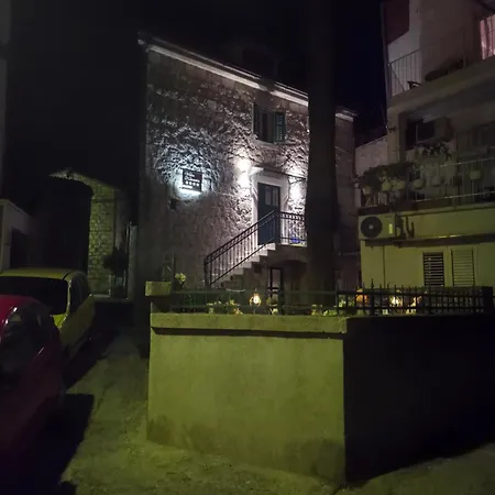 Deluxe Relaxation * Split